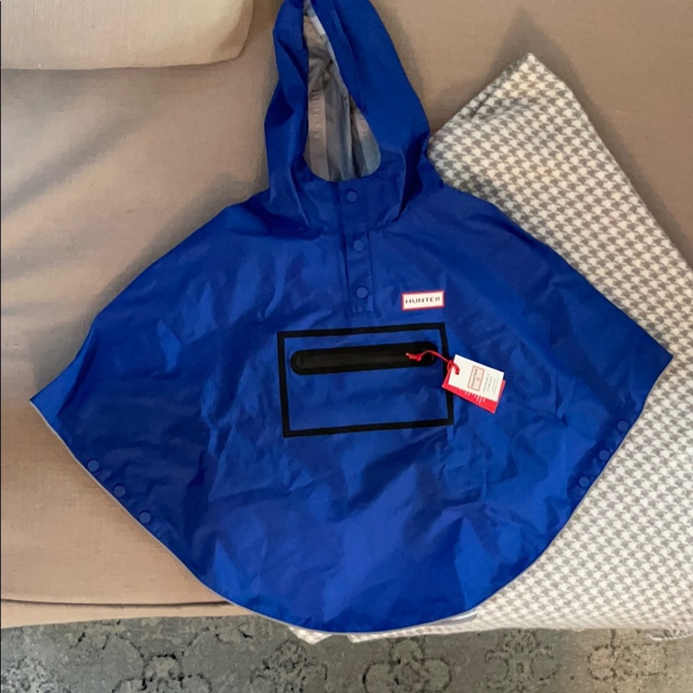 Hunter packable rain poncho